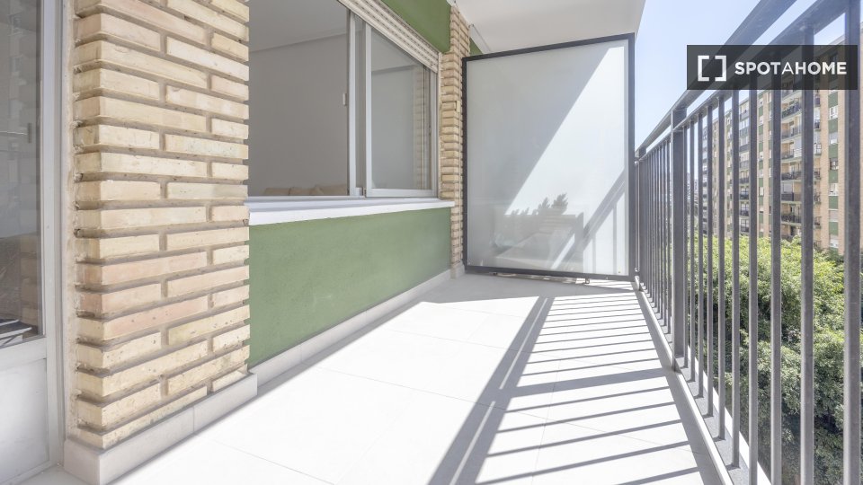 Chambre double Valence, 5 chambres, 130m² — photo 9