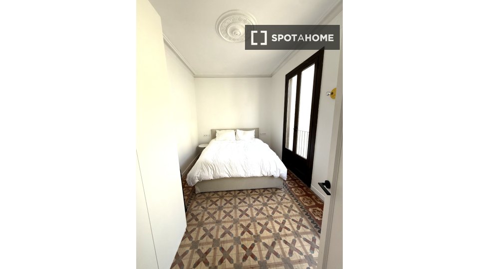 Apartment Barcelona, 2 beds, 70m² — photo 4