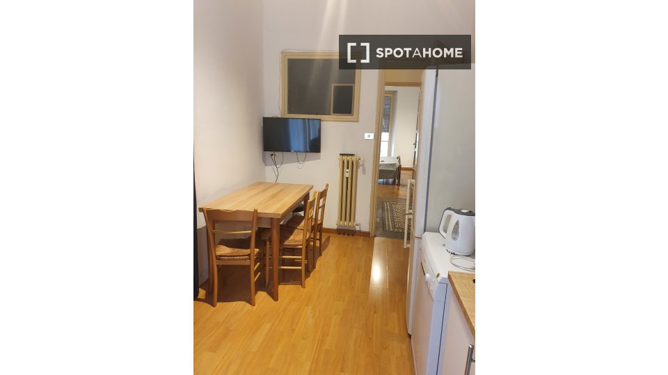 Double room Turin, 4 beds, 110m² — photo 16