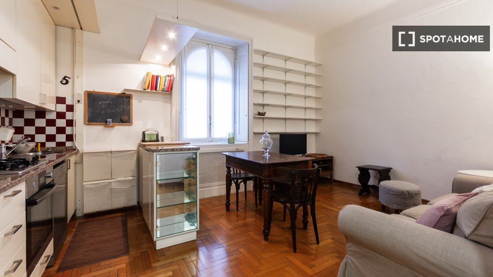 Apartment Milan, 1 bed — photo 1