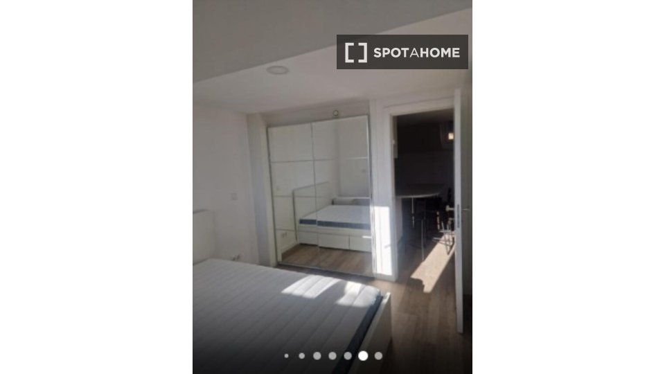 Apartment Lisbon, 2 beds, 80m² — photo 1