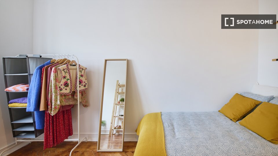 Double room Lisbon, 8 beds — photo 1