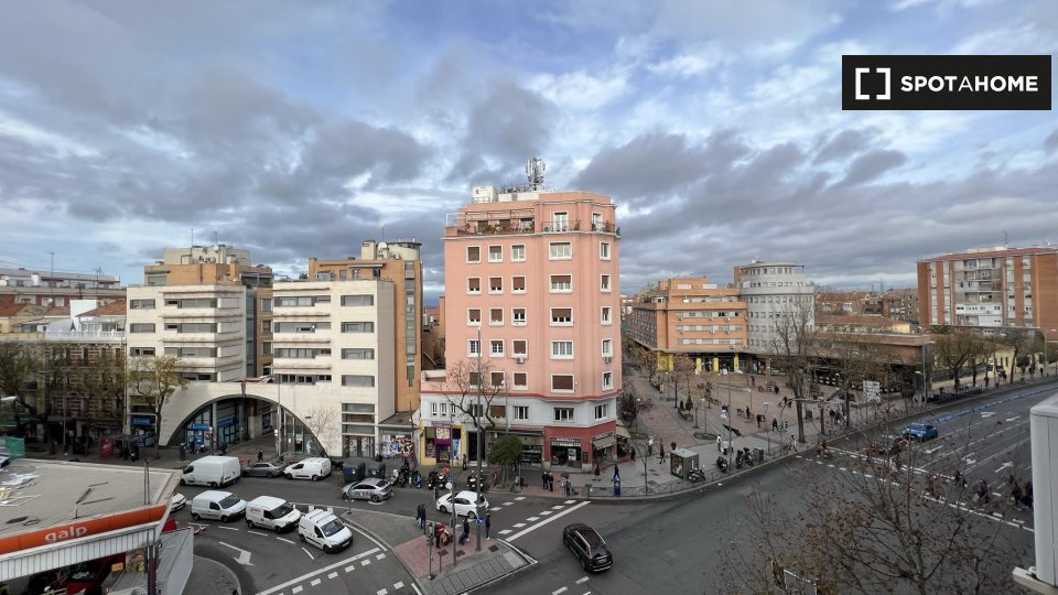 Double room Madrid, 5 beds, 95m² — photo 19