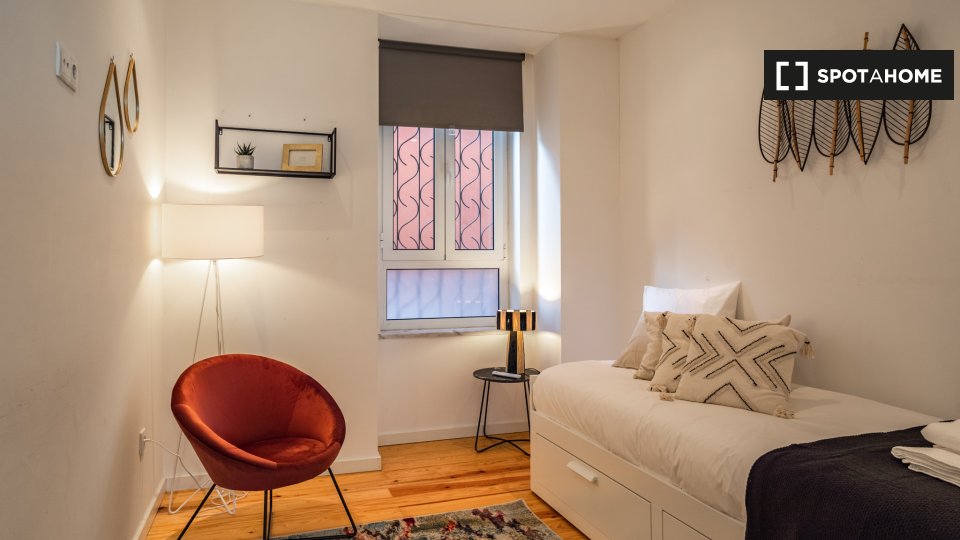 Apartment Lisbon, 2 beds — photo 2