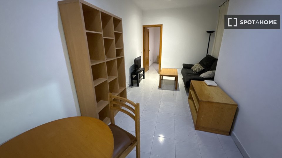 Apartment Madrid, 1 bed, 41m² — photo 2