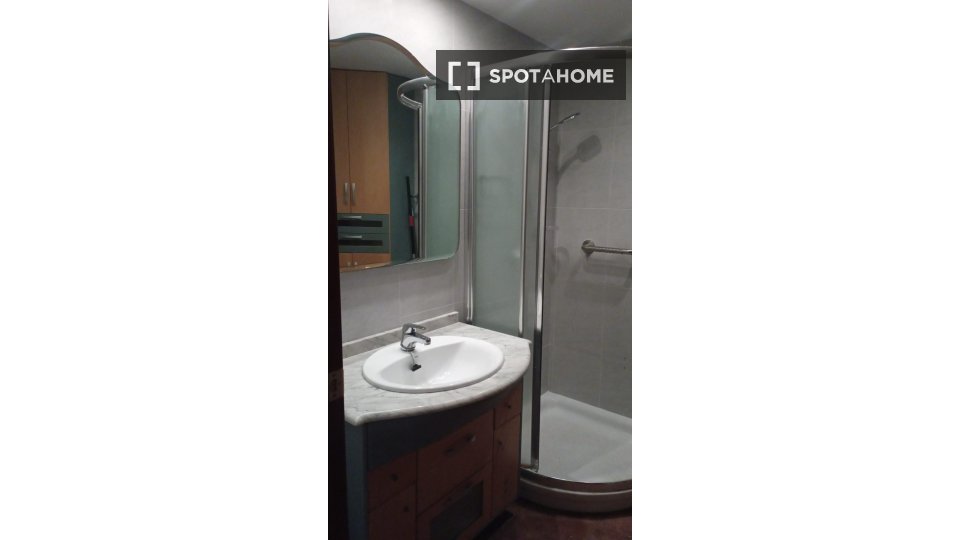 Double room Valencia, 5 beds, 110m² — photo 5
