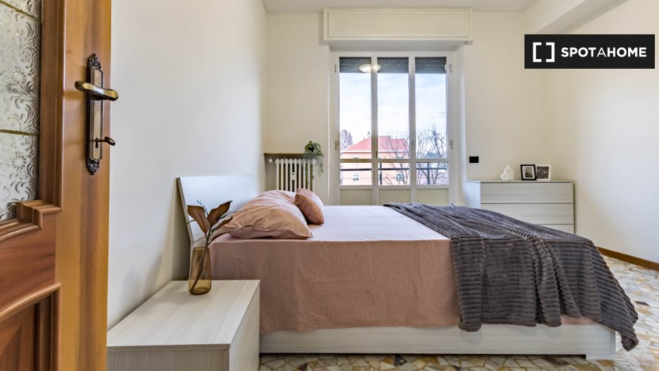 Double room Milan, 5 beds — photo 1