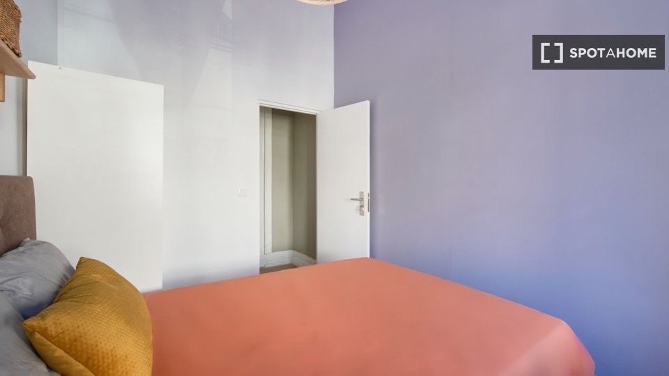 Double room Lisbon, 9 beds — photo 32
