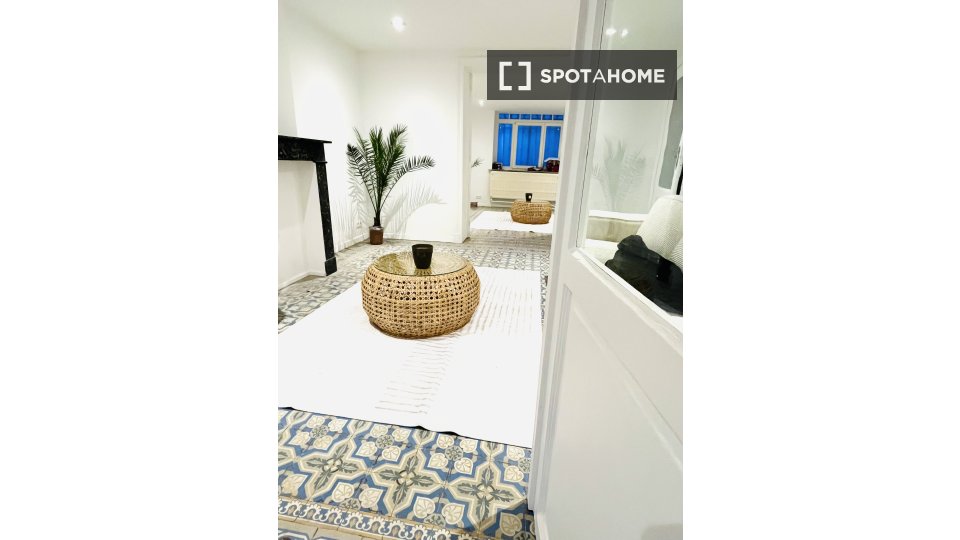 Double room Brussels, 8 beds — photo 9