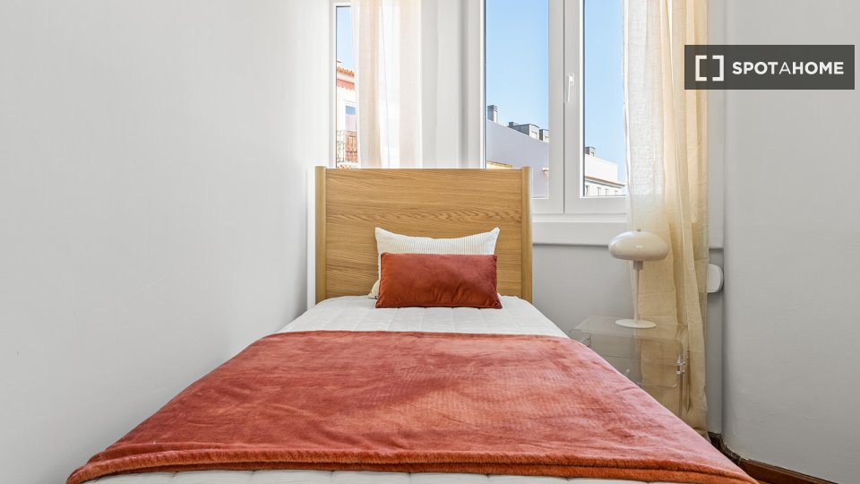 Double room Lisbon, 8 beds — photo 20