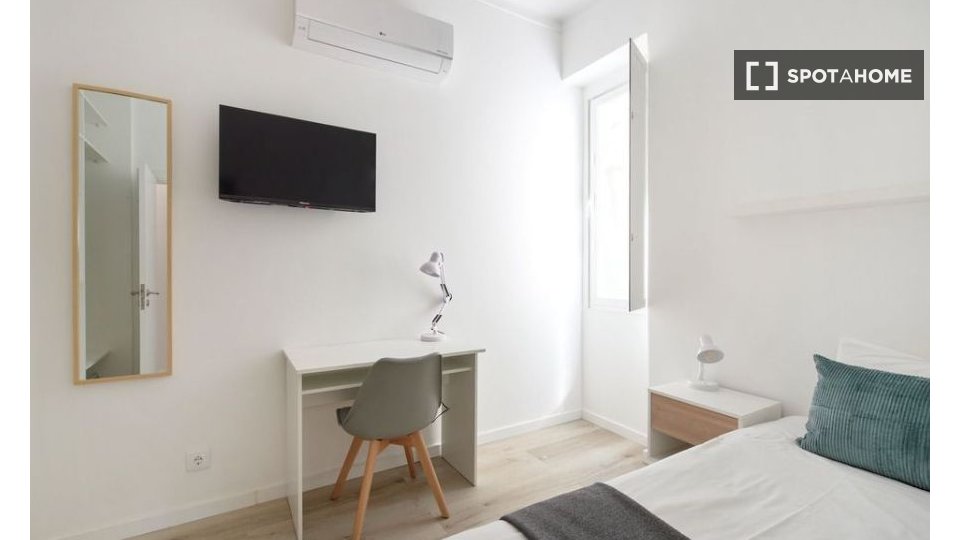 Double room Lisbon, 7 beds — photo 3