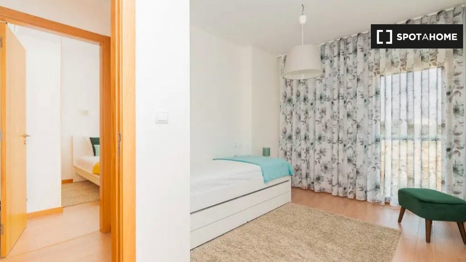 Apartment Lisbon, 3 beds — photo 14