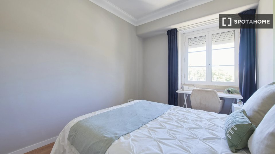 Double room Lisbon, 6 beds — photo 3