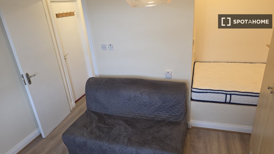 Apartment mono Dublin — photo 2