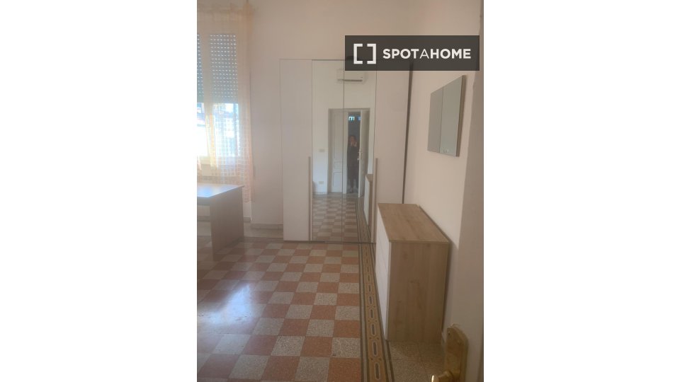 Double room Rome, 5 beds — photo 12
