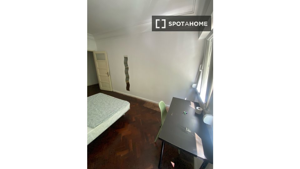 Double room Lisbon, 7 beds, 100m² — photo 29