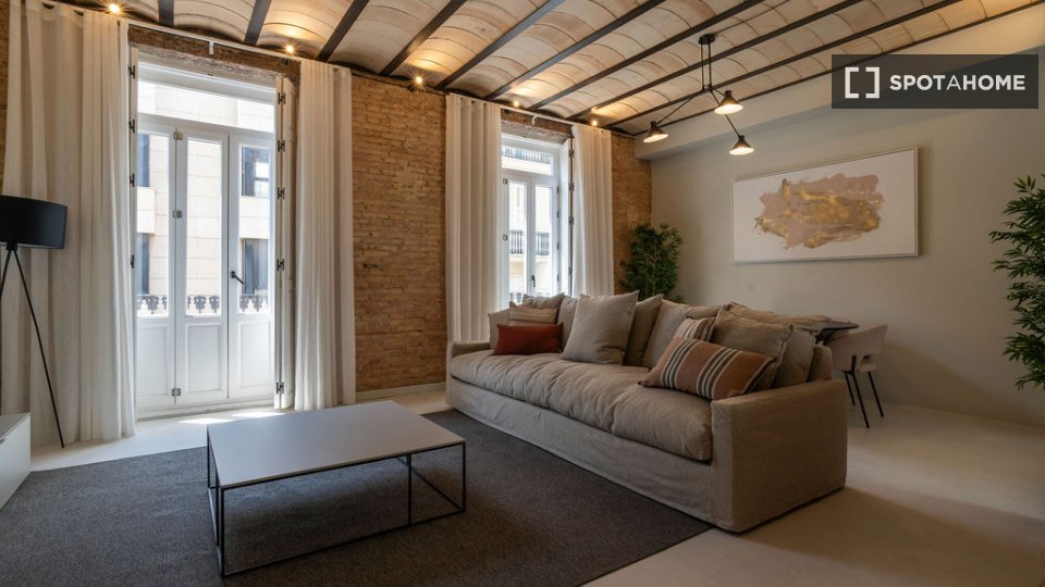 Apartment Valencia, 4 beds, 180m² — photo 16