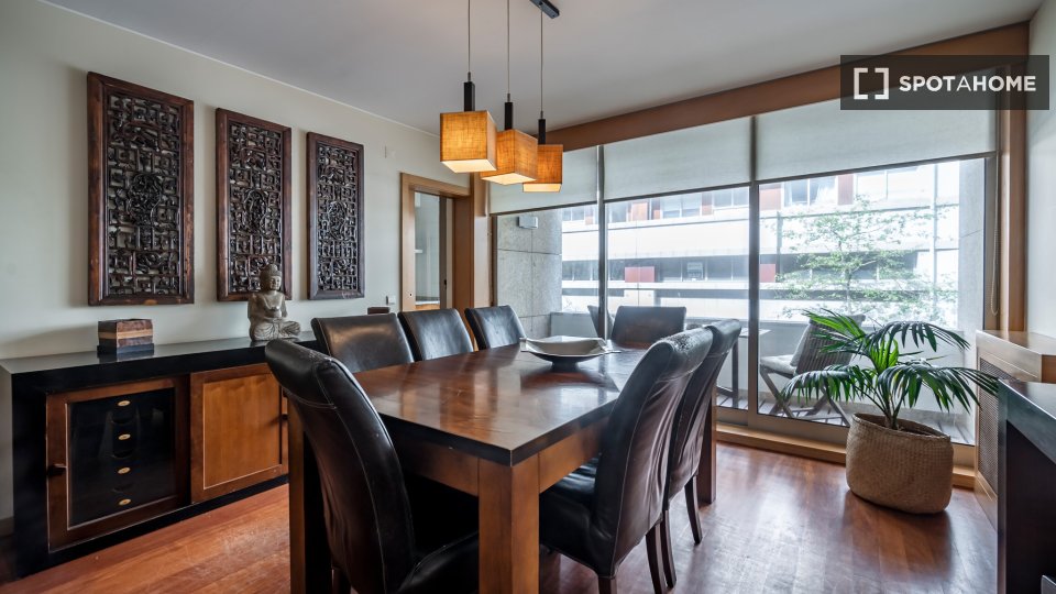 Apartment Porto, 2 beds, 128m² — photo 15