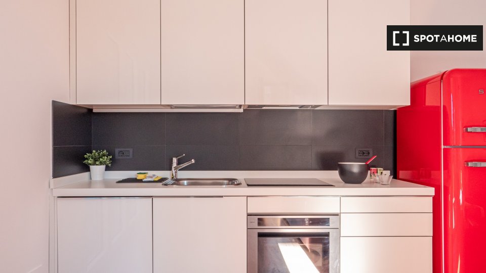 Apartment Milan, 1 bed, 80m² — photo 3