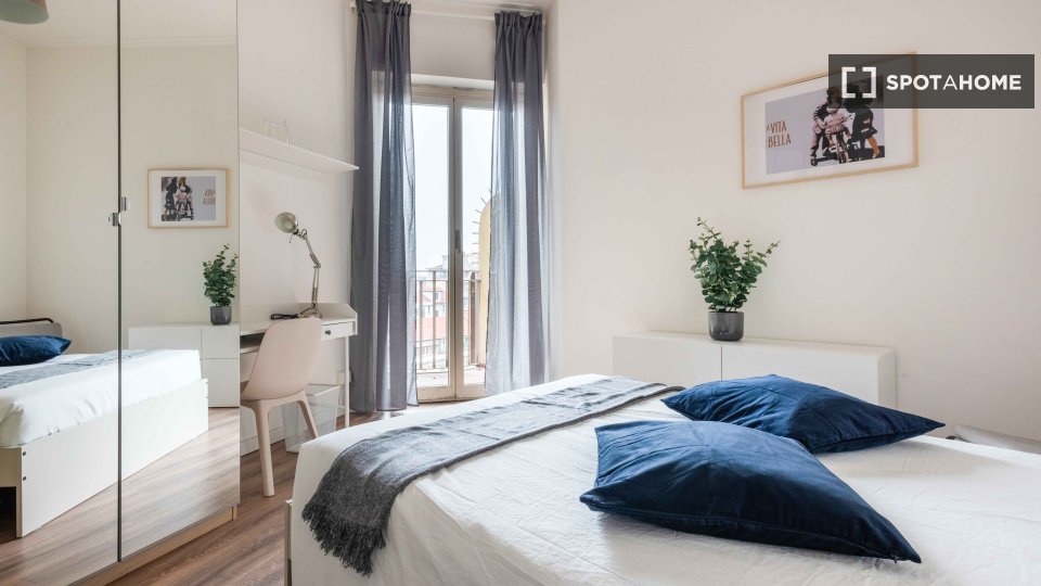 Double room Milan, 6 beds, 166m² — photo 2