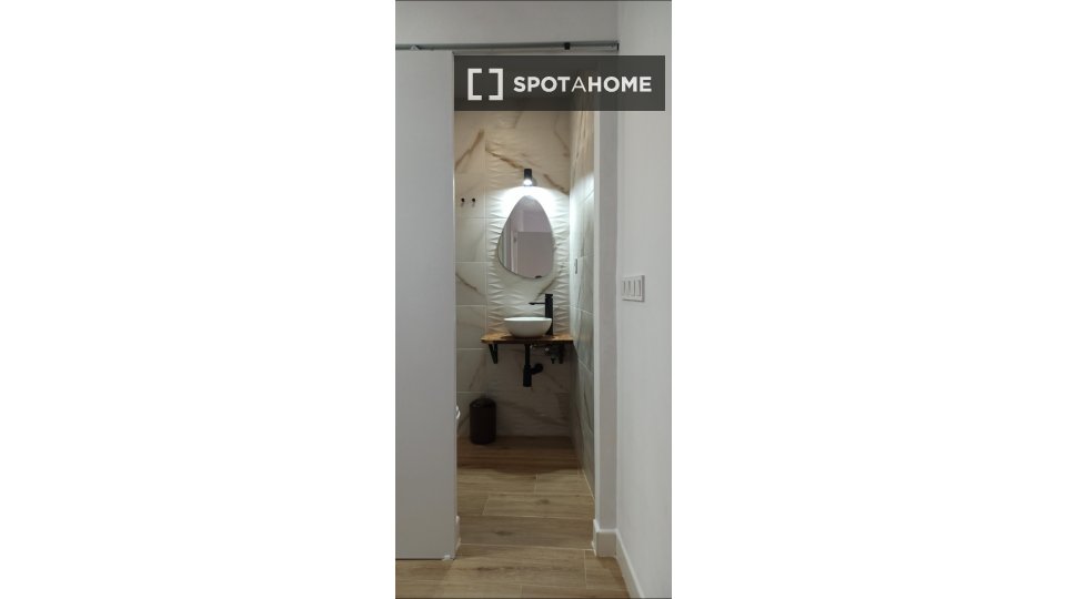 Apartment Alicante, 2 beds, 50m² — photo 5