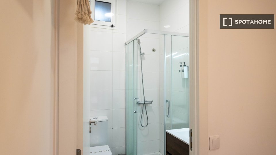 Apartment Coimbra, 2 beds, 75m² — photo 20