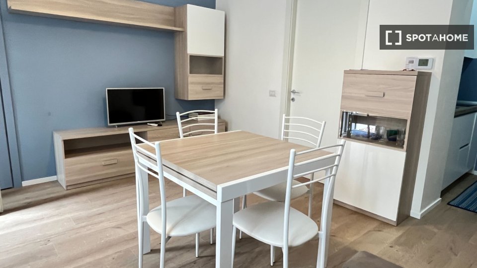 Apartment Milan, 1 bed — photo 4