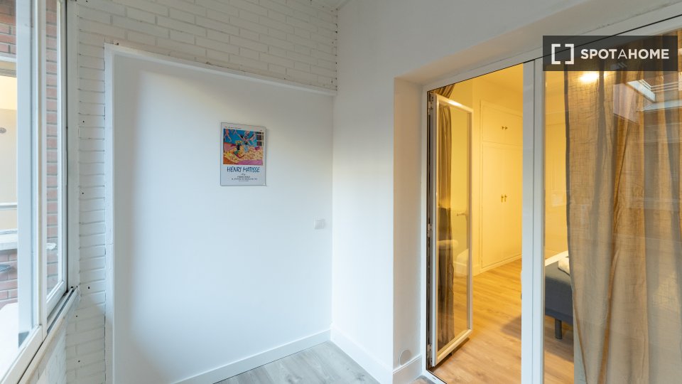 Double room Madrid, 5 beds — photo 14