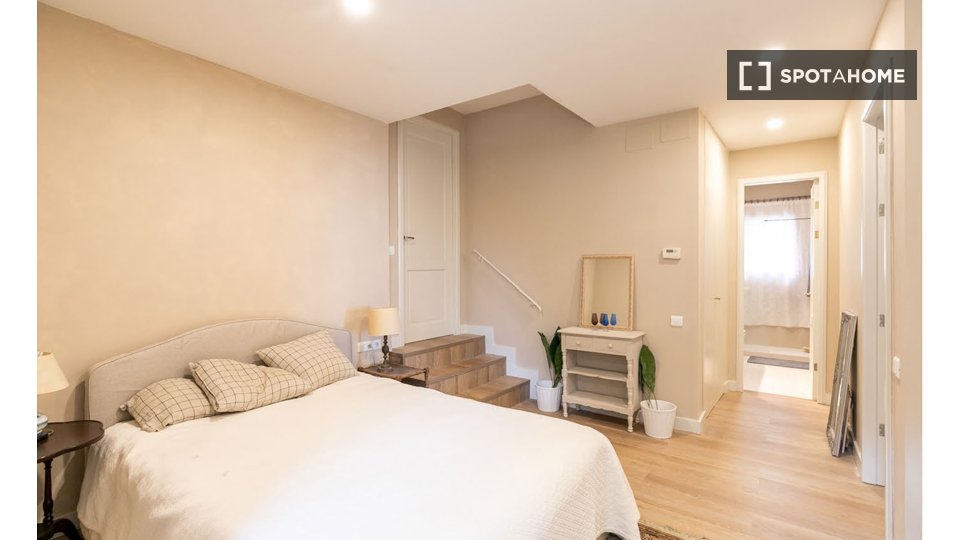 Double room Barcelona, 2 beds, 382m² — photo 8