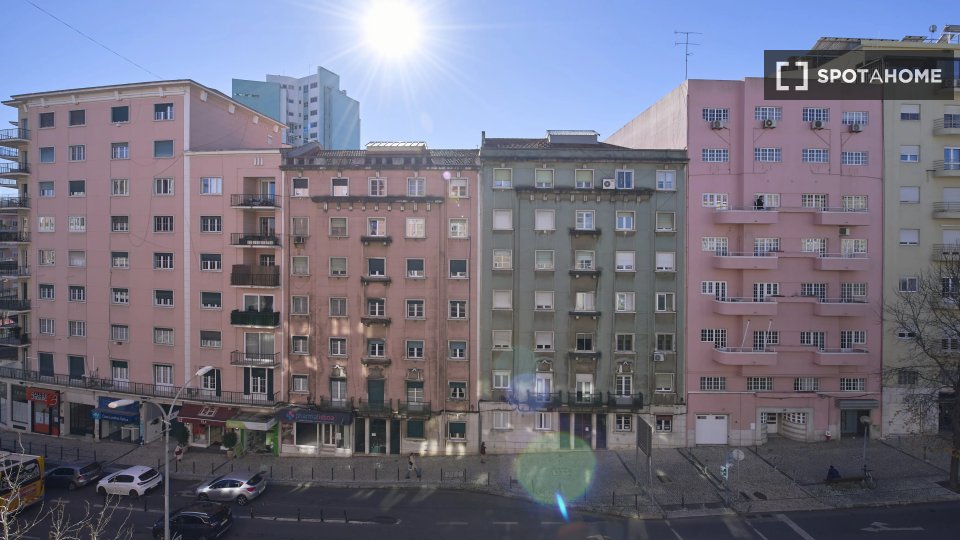 Double room Lisbon, 6 beds — photo 8
