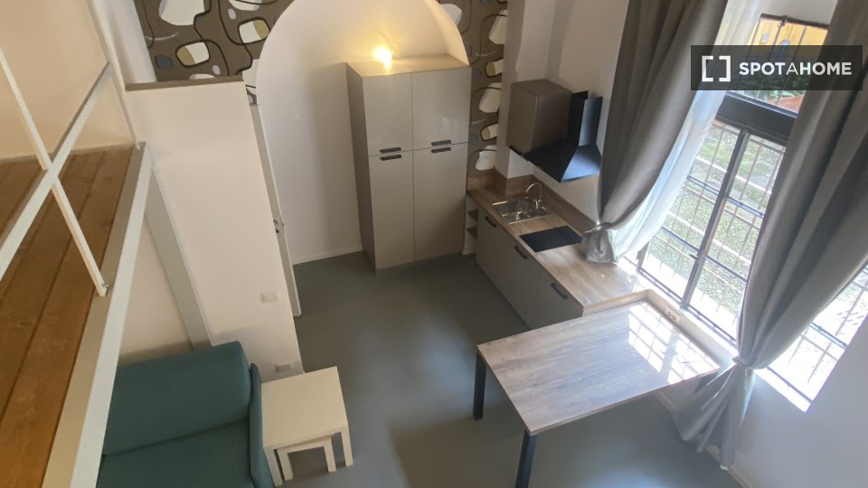 Apartment Milan, 1 bed — photo 2