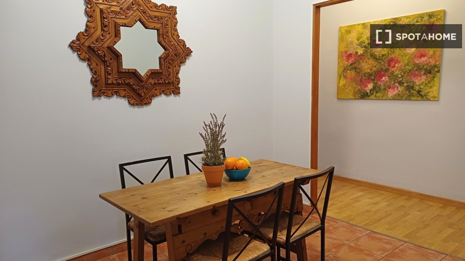 Double room Valencia, 1 bed, 130m² — photo 3