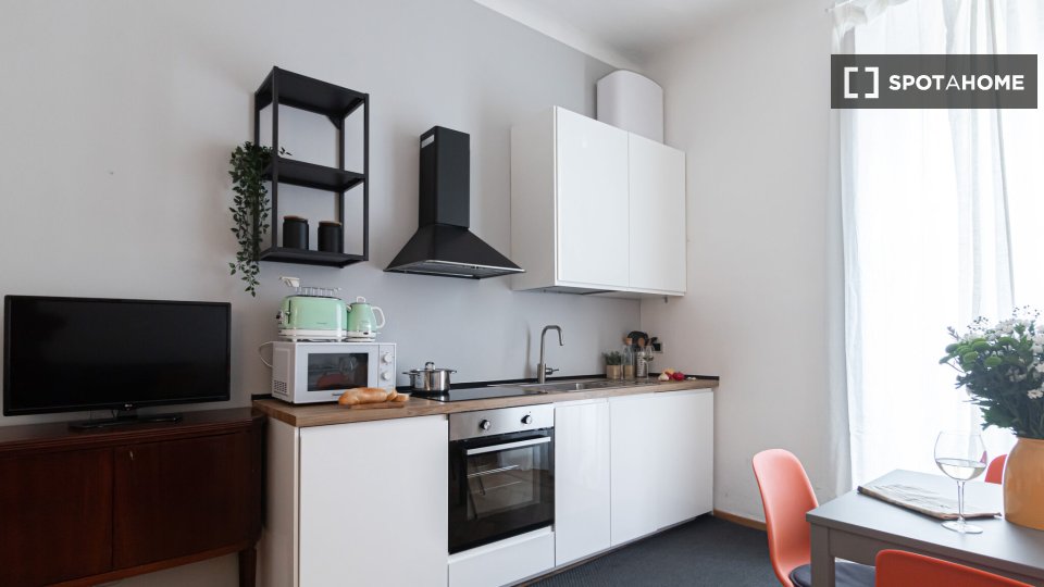 Apartment Milan, 1 bed, 66m² — photo 8