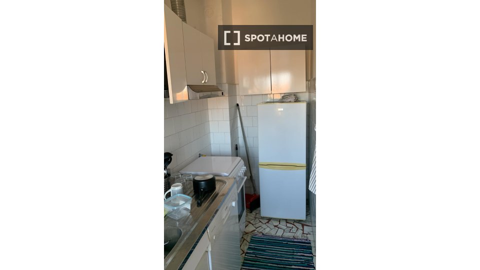Double room Bologna, 3 beds — photo 13