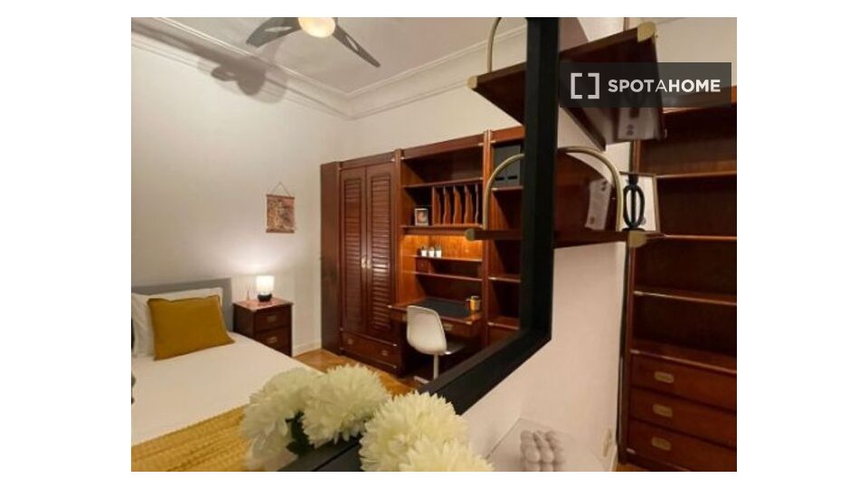 Double room Madrid, 7 beds — photo 18