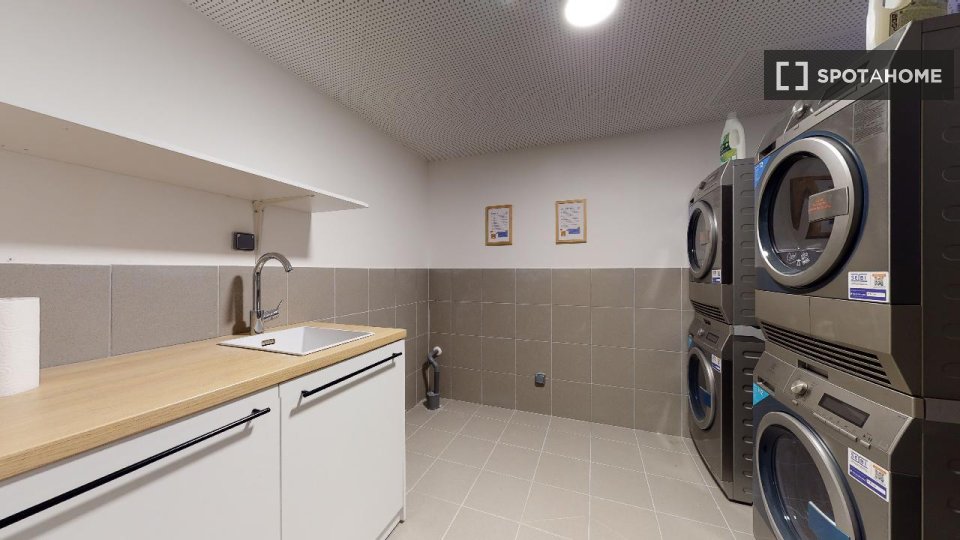 Apartment Paris, 17 beds — photo 16