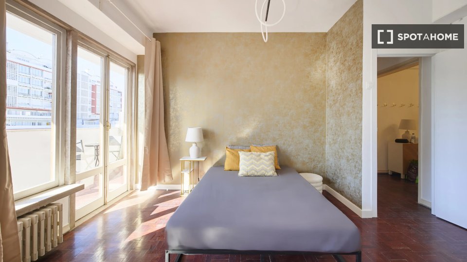 Double room Lisbon, 7 beds — photo 11