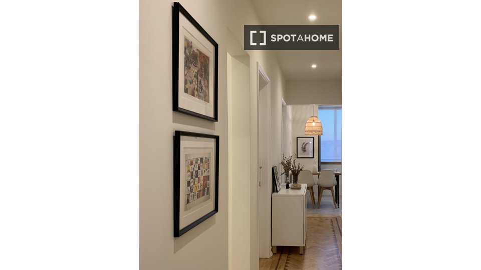 Double room Lisbon, 4 beds, 80m² — photo 1