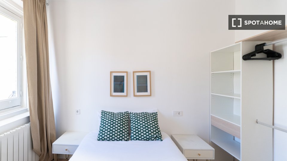 Double room Madrid, 10 beds — photo 39