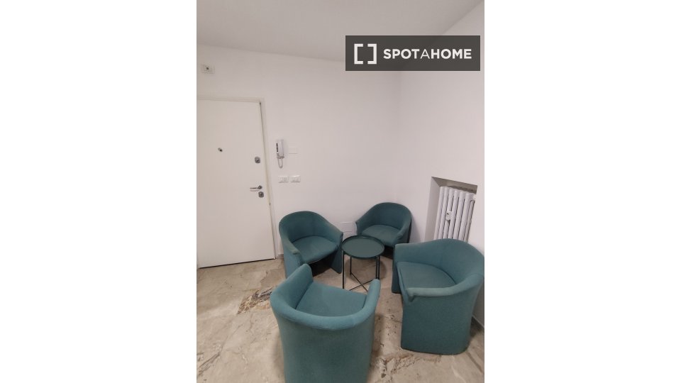 Double room Bologna, 10 beds, 232m² — photo 15