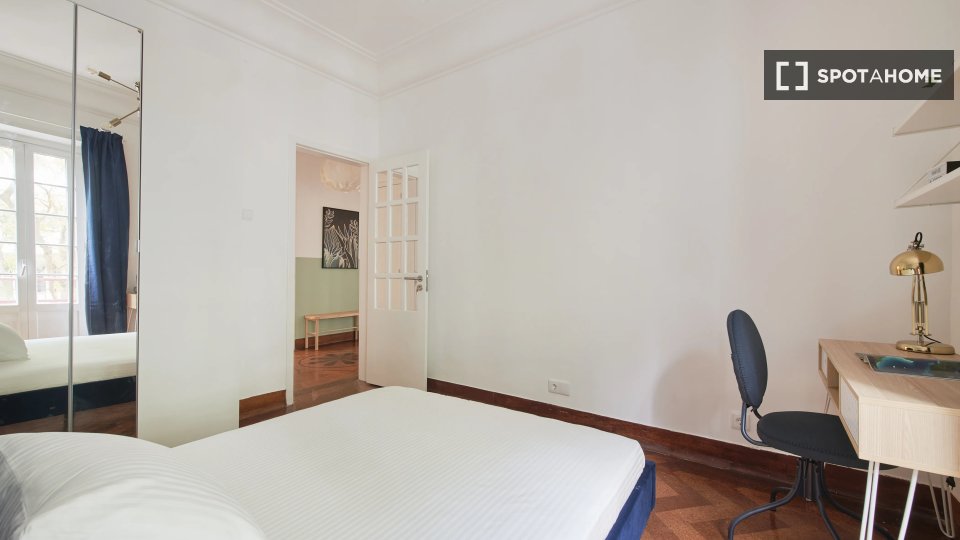 Double room Lisbon, 7 beds — photo 14