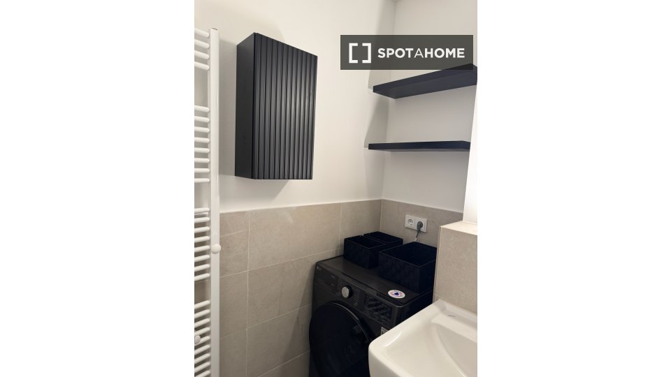 Apartment Berlin, 2 beds, 62m² — photo 1