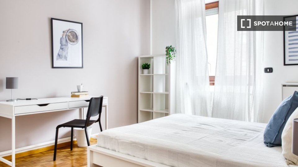 Double room Milan, 3 beds — photo 2