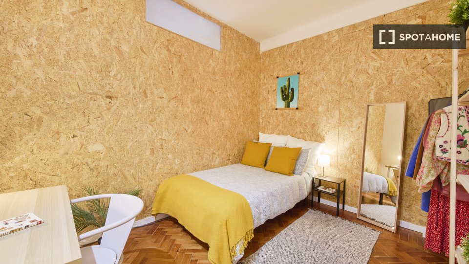 Double room Lisbon, 8 beds — photo 9