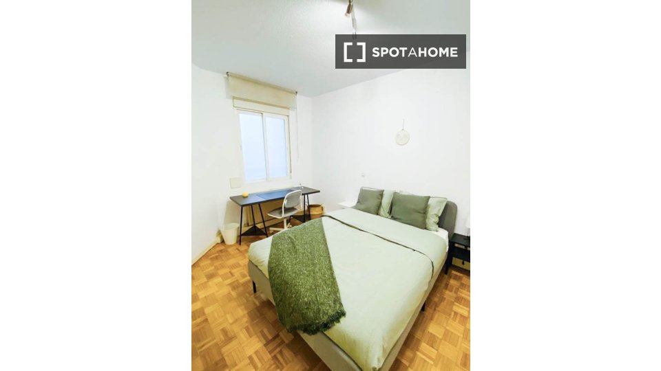 Double room Madrid, 5 beds — photo 19