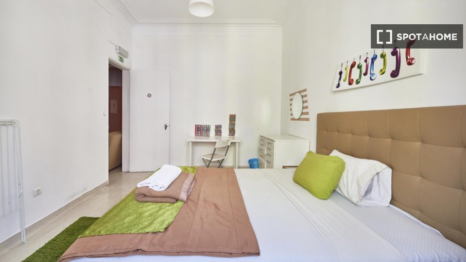 Double room Lisbon, 20 beds — photo 30