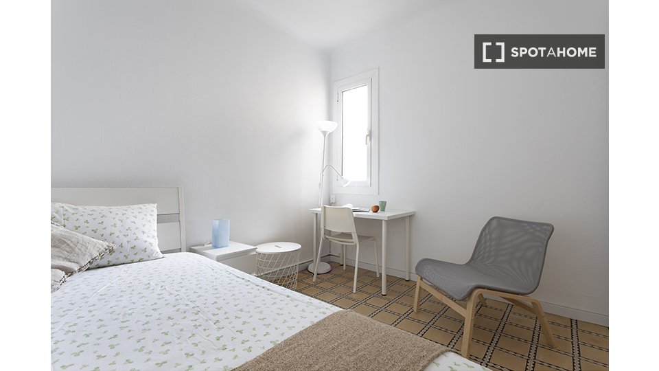 Double room Barcelona, 4 beds, 75m² — photo 11