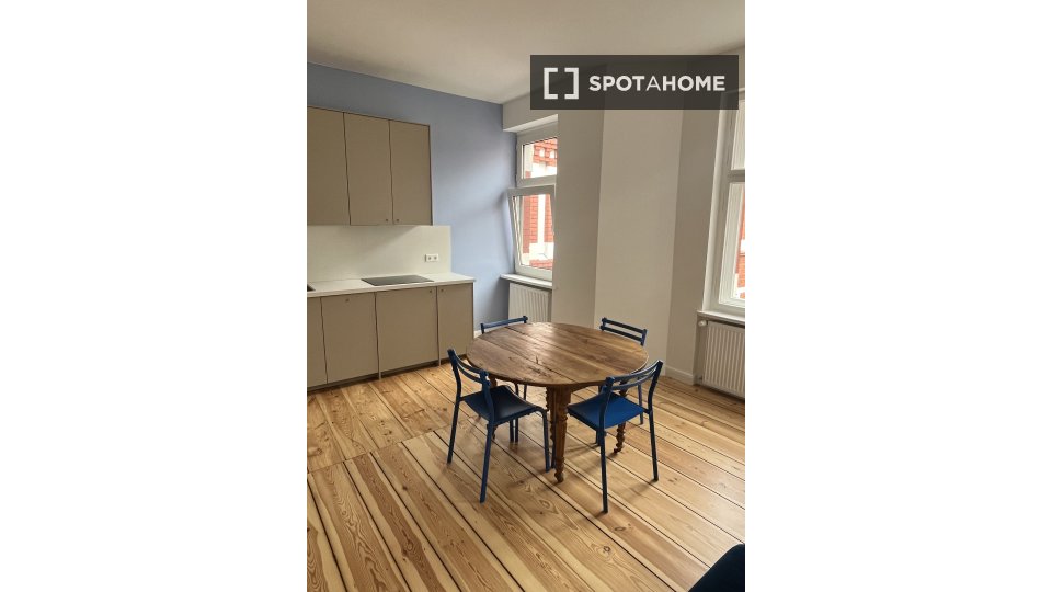 Apartment Berlin, 1 bed, 40m² — photo 2