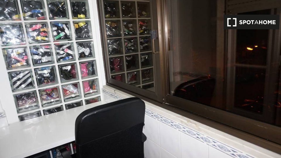 Double room Lisbon, 4 beds, 160m² — photo 11