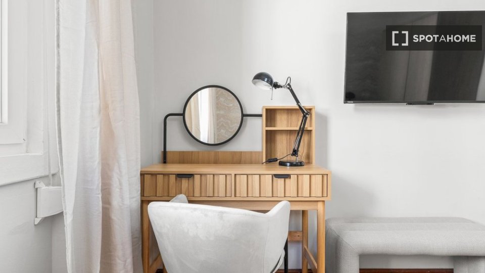 Double room Lisbon, 8 beds — photo 17